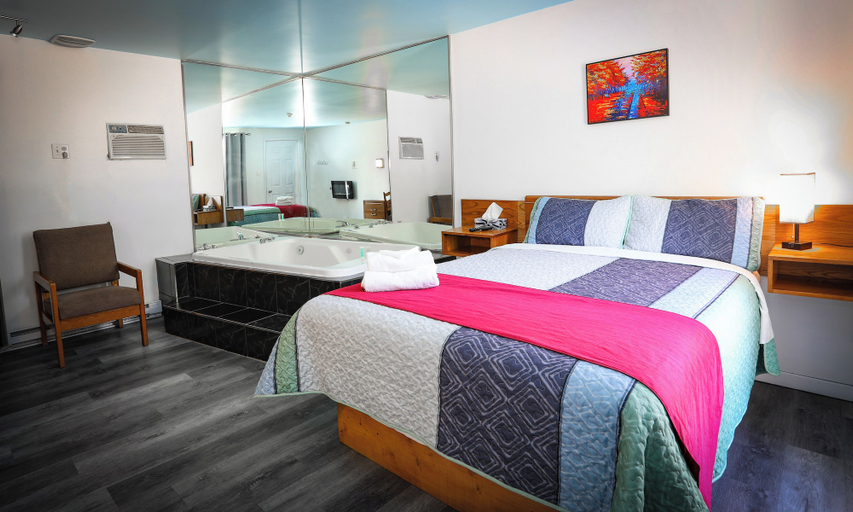 Bedroom 3, Motel Bonsoir, Joliette