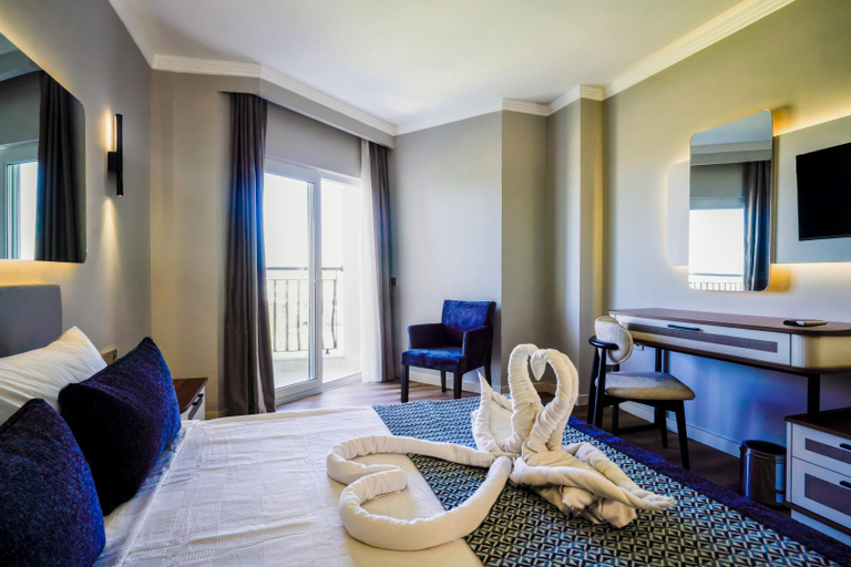 Bedroom 3, Q Ella Beach Hotel, Manavgat