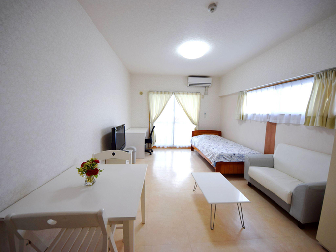 Bedroom 2, SUMUKA Kokusai Street, Naha