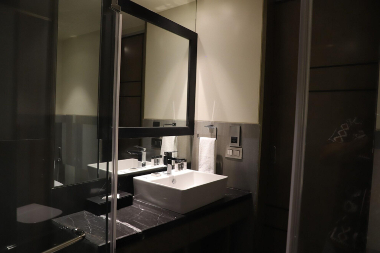 Bathroom 4, The Cruze Premium Boutique Hotel, Saraikela-kharsawan