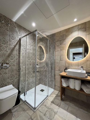 Bathroom 3, Hotel La Marsellesa, Alicante