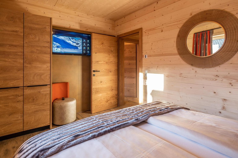 Bedroom 2, THE Lodge, Zell am See