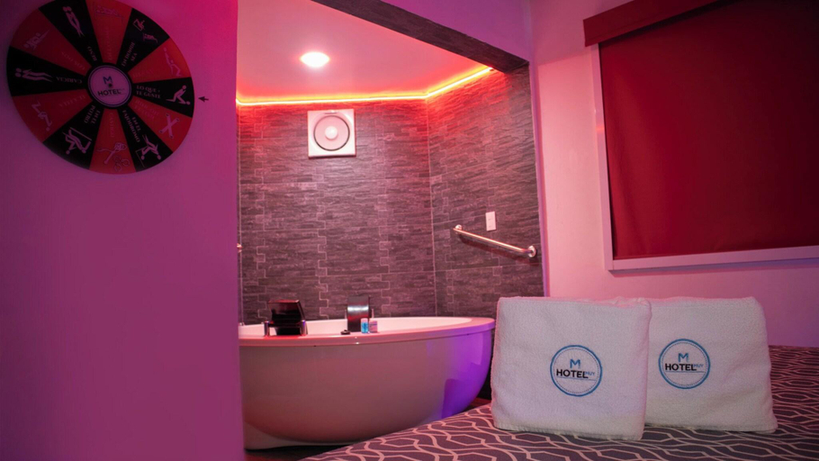 Bathroom 4, Hotel Muy, Mexico City