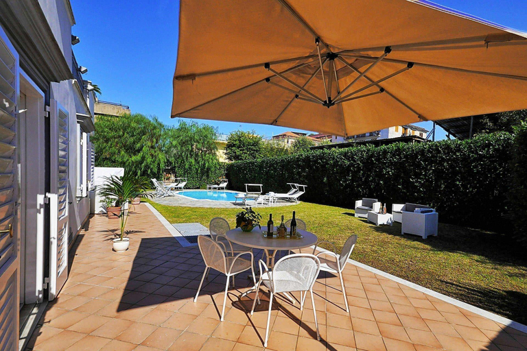 Public Area 2, Villa Orlando, Napoli