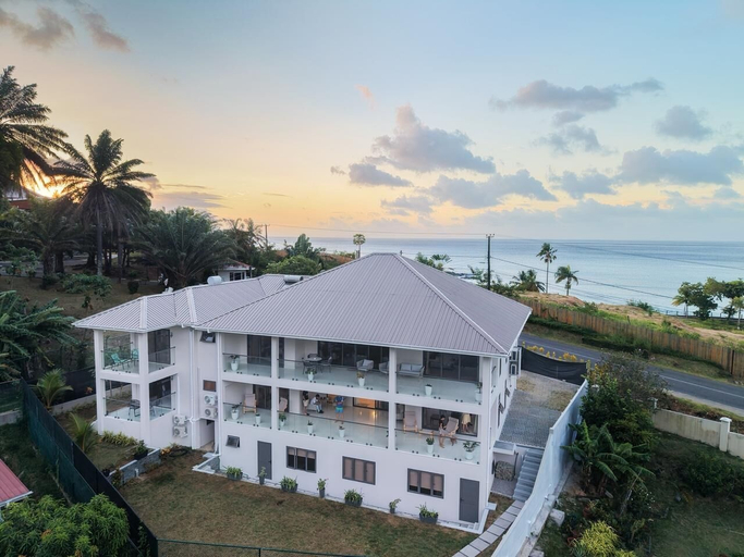 Exterior, Cove Holiday Apartments