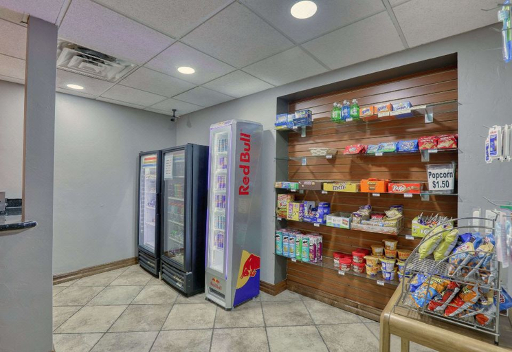 Food & Drinks 5, Quality Inn & Suites Green Bay Downtown, Brown