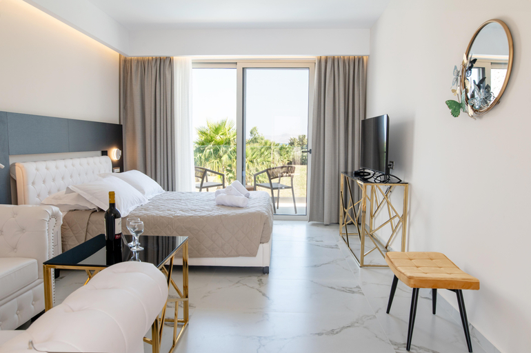 Bedroom 2, Cavo D Oro Hotel, South Aegean