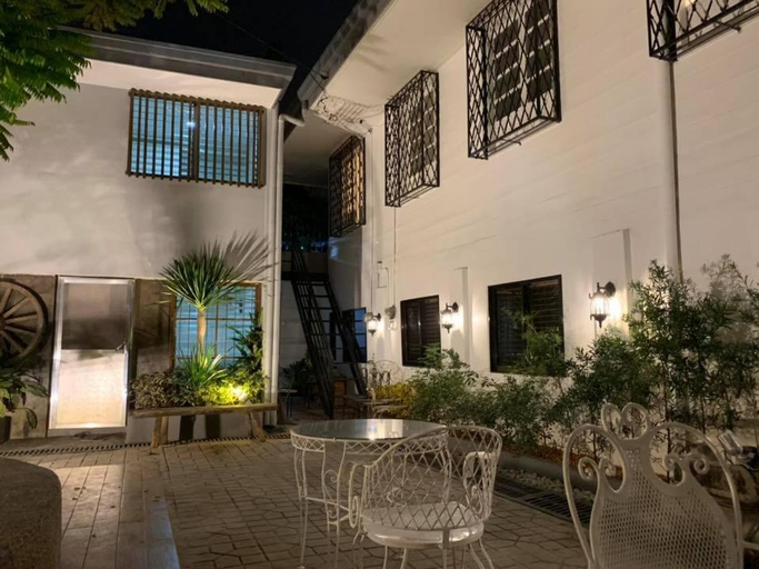 Exterior & Views 1, The Courtyard Hotel Pasay, Pasay City
