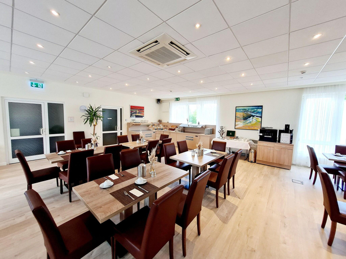 Others 5, Parkhotel Ortkemper, Soest