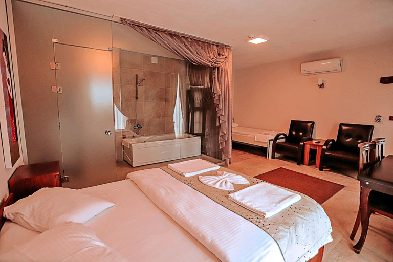 Bedroom 4, Godence Hotel Restoran, Güzelbahçe