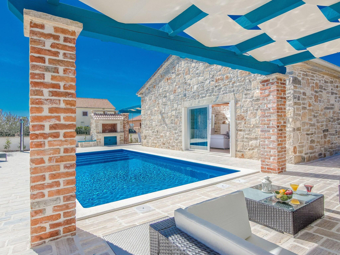 Sport & Beauty 4, Modern Villa In Sukosan With Private Swimming Pool, Sukošan