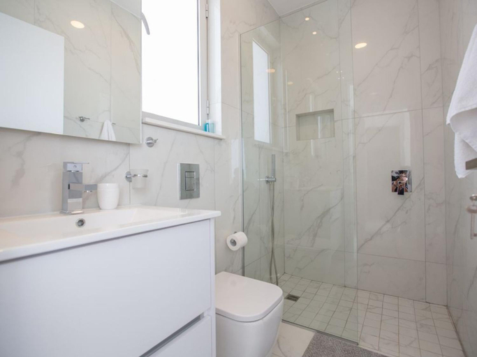 Bathroom, Villa Manta Agrotikos - Stunning 3 Bedroom Protaras Villa With Pool