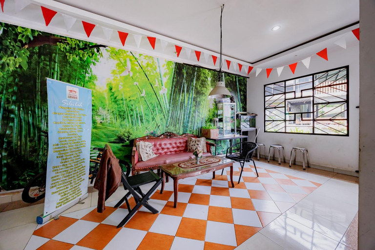 Public Area 5, Hotel Sri Indrawati Puncak Mitra RedDoorz, Bogor
