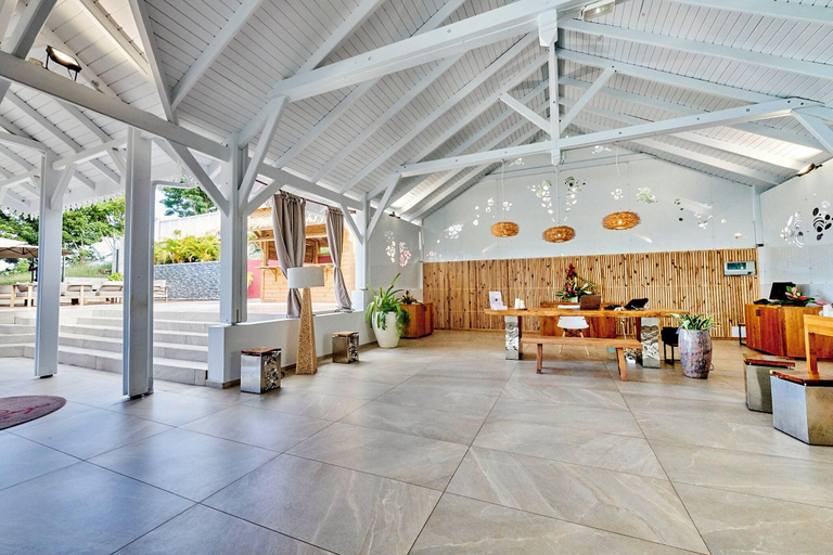 Public Area, Les Galets Rouges Lodges & Spa, Bouillante