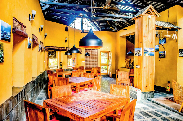 Food & Drinks 4, Prakriti Aalay, Kangra