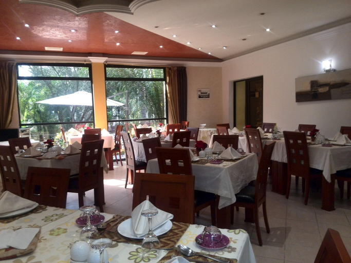 Food & Drinks 3, Hotel Verda Politan, Brazzaville