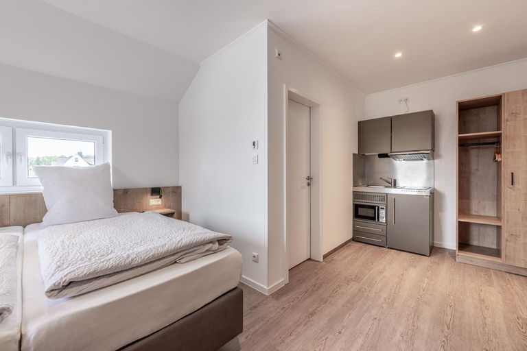 Bedroom 2, Hotel zur Erholung, Stade
