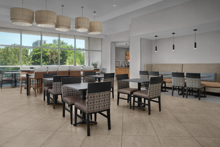 Food & Drinks 5, Homewood Suites by Hilton Miami Downtown/Brickell, Miami-Dade