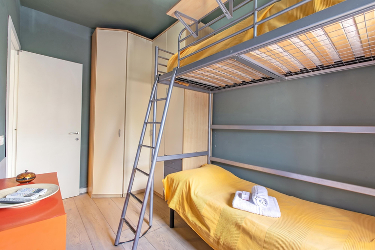 Room 3, Casa Piero With Private Garden and Parking, Lucca