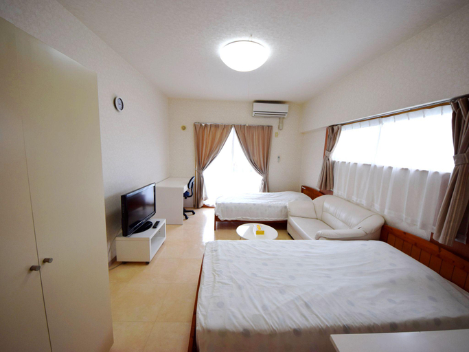 Bedroom 3, SUMUKA Kokusai Street, Naha
