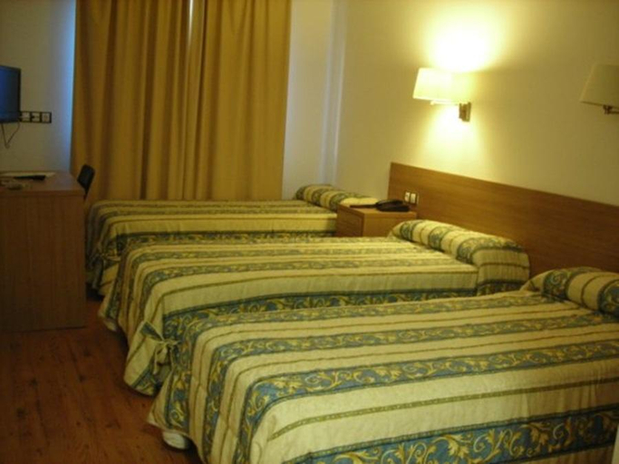 Bedroom 2, Catalunya Ski, Pyrénées-Orientales