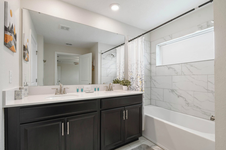 Bathroom 4, 4BR Retreat in Champions Gate w/ Private Pool, Osceola