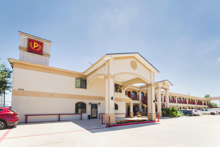 Exterior & Views 5, Palace Inn Fairbanks, Houston