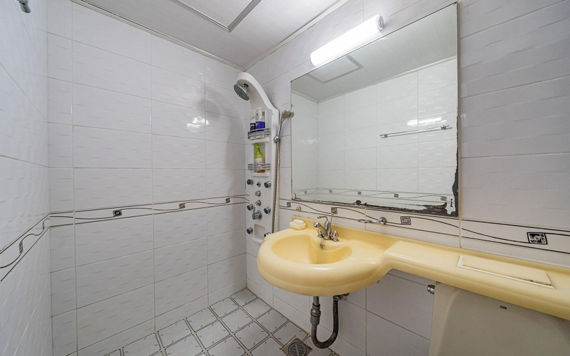 Bathroom 4, Jeju Happy Hotel, Jeju