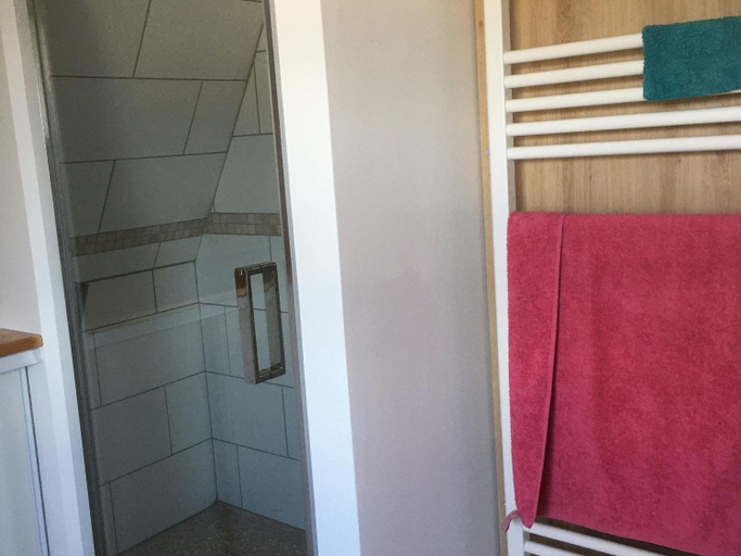 Bathroom 5, Gite calme avec terrasse privative proche de Nancy, Meurthe-et-Moselle