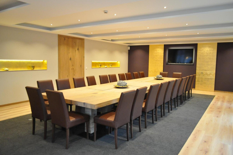 Others 3, Parkhotel Ortkemper, Soest