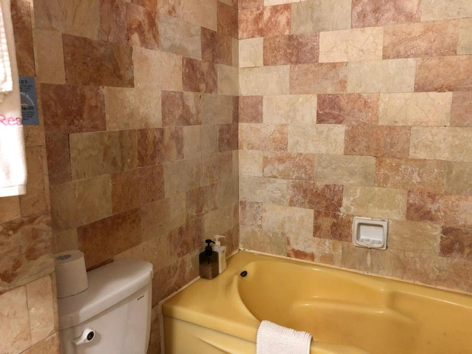 Bathroom 4, Holiday Saipan Hotel, Saipan