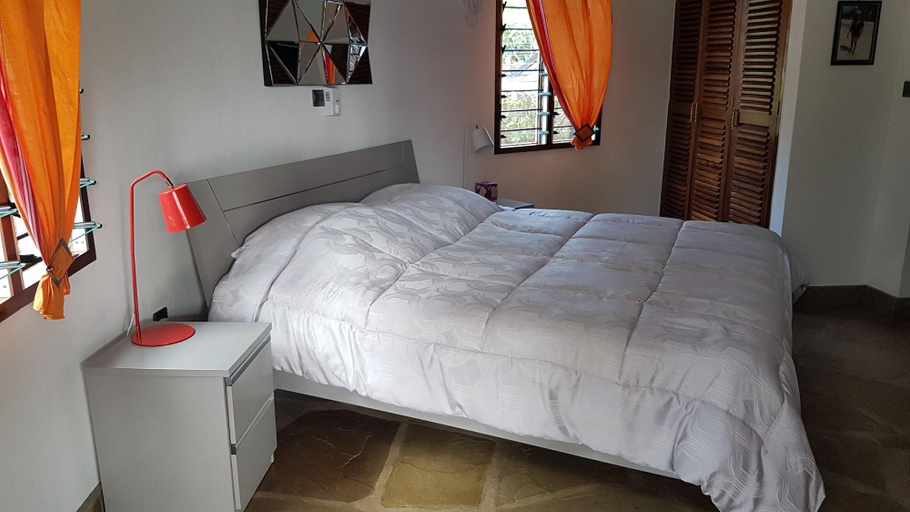 Bedroom 2, Madiba 2 Cottage, Msambweni