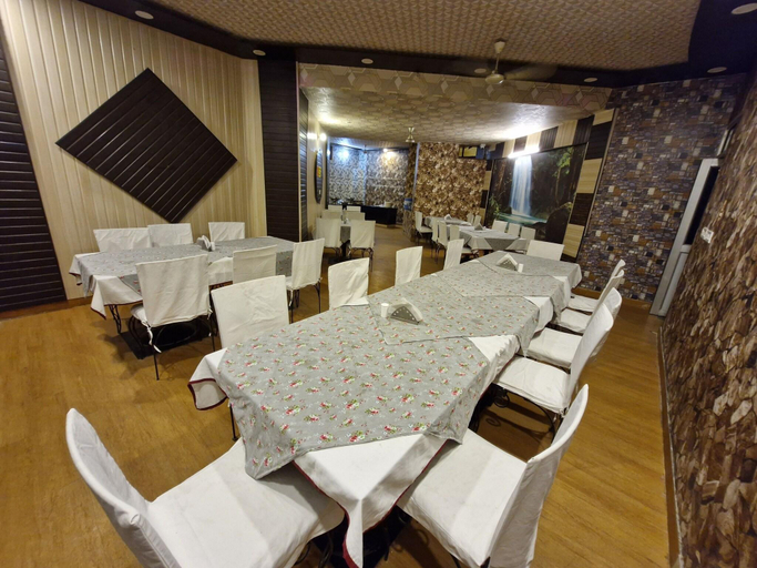 Food & Drinks 4, Hotel Sanctuary Resort, Sawai Madhopur