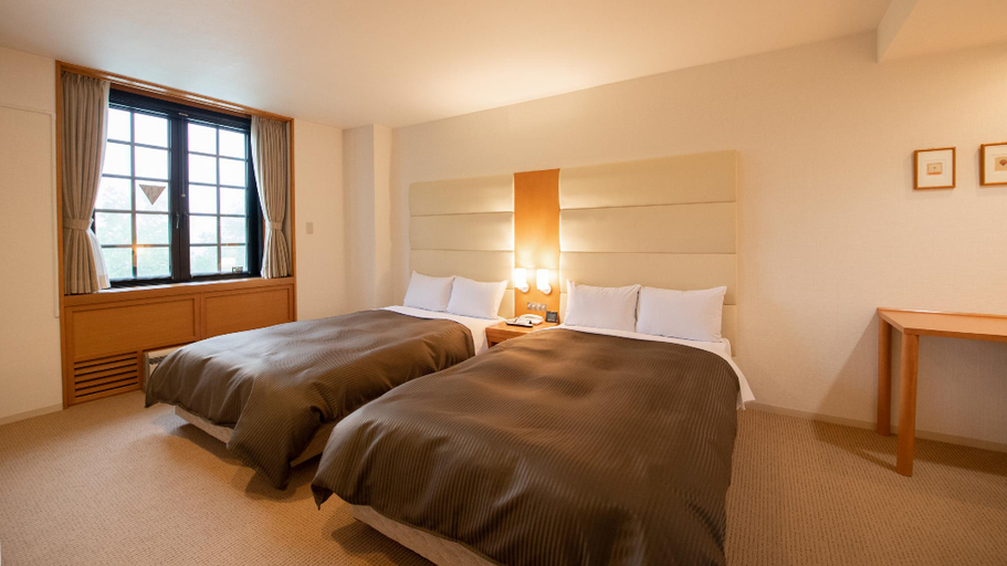 Bedroom 2, Colosseum Inn Tateshina, Tateshina