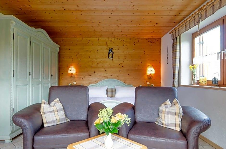 Bedroom, Heumanns Blockhaeuser am Wald, Bayreuth