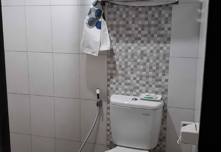 Bathroom, Hotel Bali, Madiun