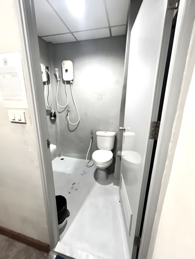 Bathroom 4, GO INN Khaosan, Phra Nakhon