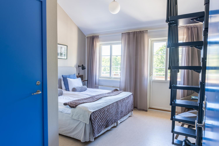 Bedroom 3, GrebbestadFjorden, Tanum