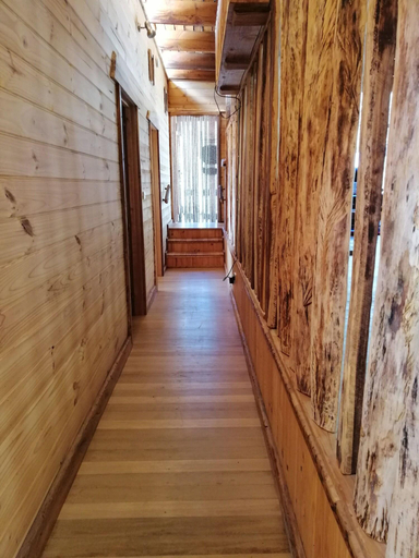 Public Area, Minnow cabins, Kentish