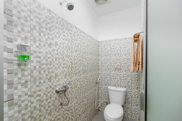Bathroom 3, Denata B and B, Palembang