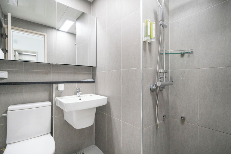 Bathroom 3, Sotasuite Sokcho World Sky, Sokcho