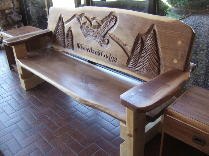 Public Area 2, Riverbank Lodge, Menard