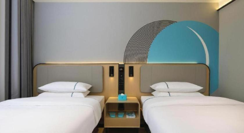 Bedroom 2, City Comfort Inn Guilin Xiangbi Mountain Park, Guilin