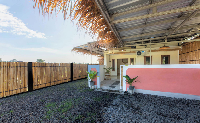 Exterior & Views 2, Villa New D'Bamboo by Plesirhatiyogja, Bantul