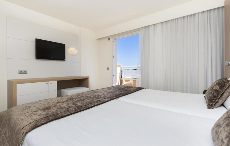 Bedroom 3, Insotel Cala Mandia Resort, Baleares