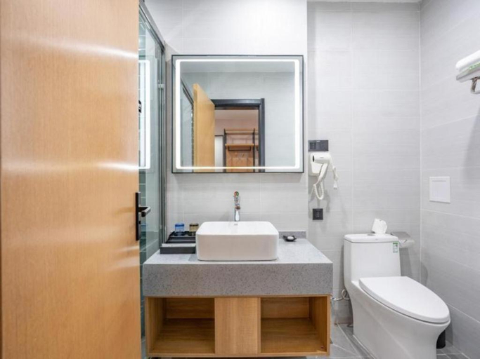 Bathroom 4, Greentree Inn Weifang Zhucheng Longyuan Shangcheng, Weifang