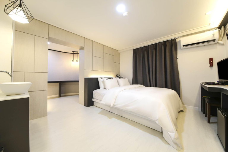 Bedroom 3, Jincheon 2S, Ansoeng