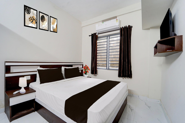 Room 2, Collection O Aluva Kinfra Hi-tech Park, Ernakulam