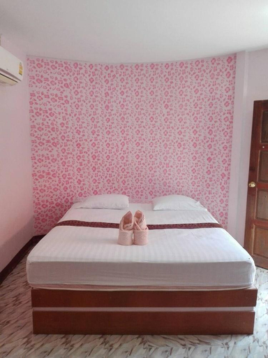 Bedroom 2, Vimanmek hotel, Amphoe Muang Yasothon