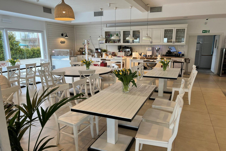 Dining 4, 3-person Holiday Apartment With Balcony, Puck